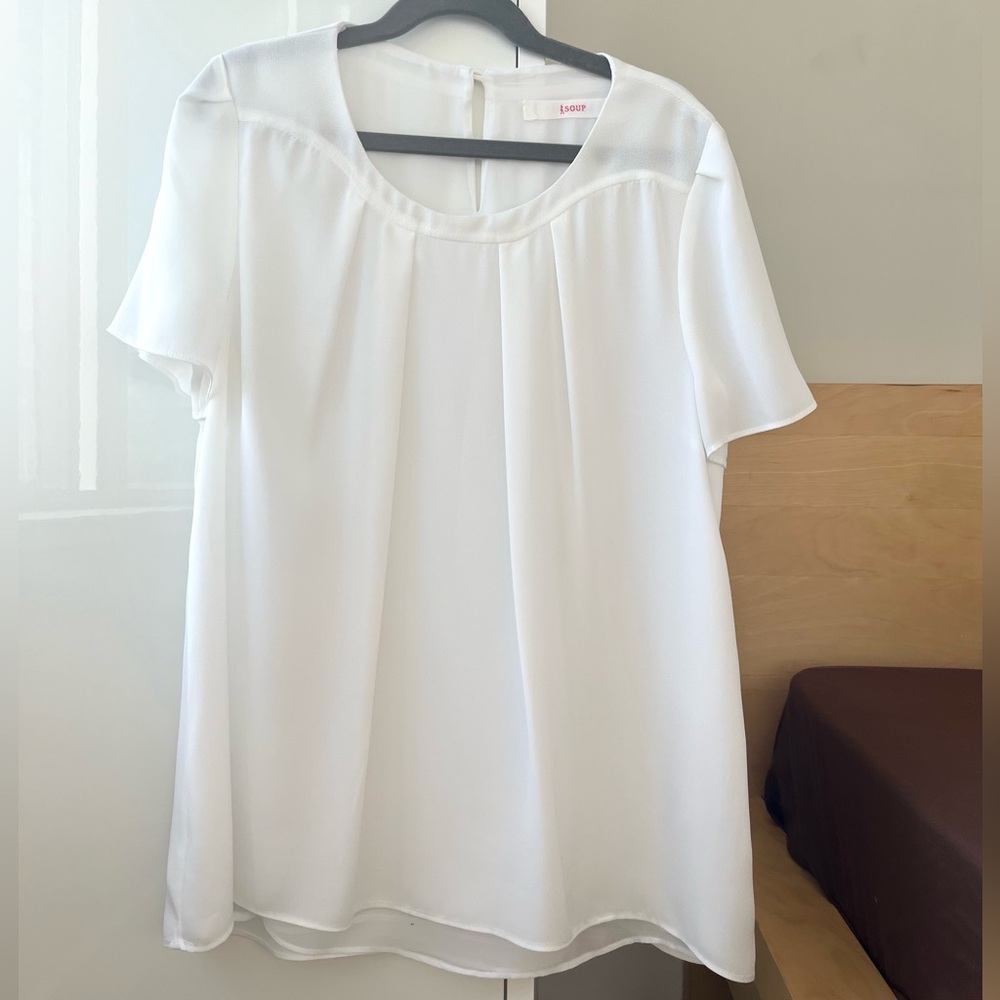 SOUP Korean White Shortsleeve Flowy Blouse